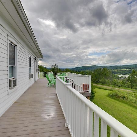 Lawrenceville Apartment With Deck Near Gaming Lands! Luaran gambar