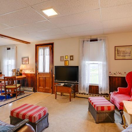 Lawrenceville Apartment With Deck Near Gaming Lands! Luaran gambar